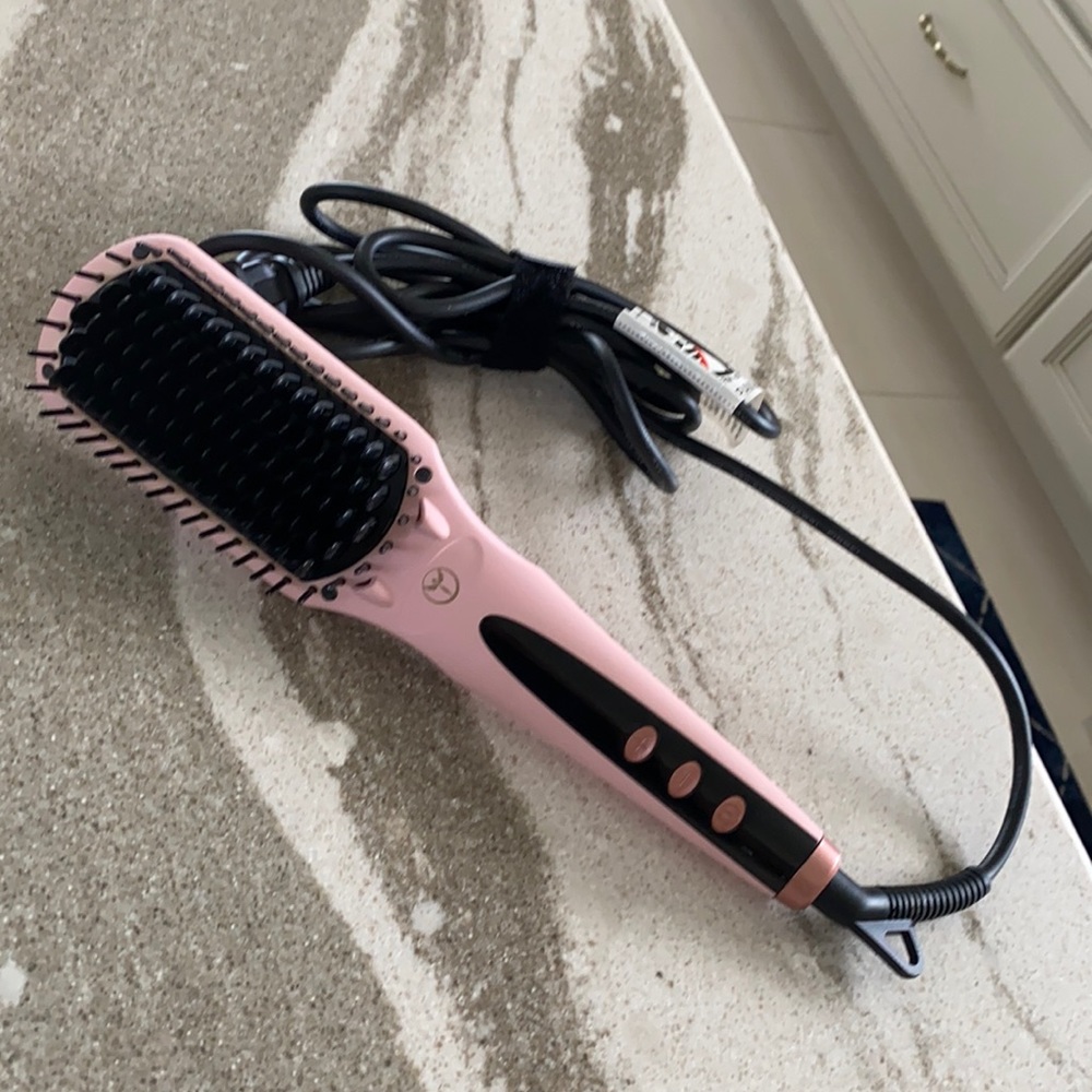 L’ange Straightener Brush PINK